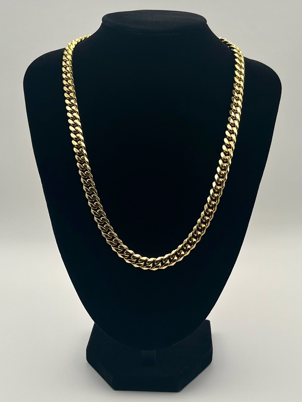 8MM Gold Cuban Link Chain Necklace 20” Stainless Steel